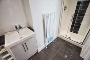 En-suite- click for photo gallery
